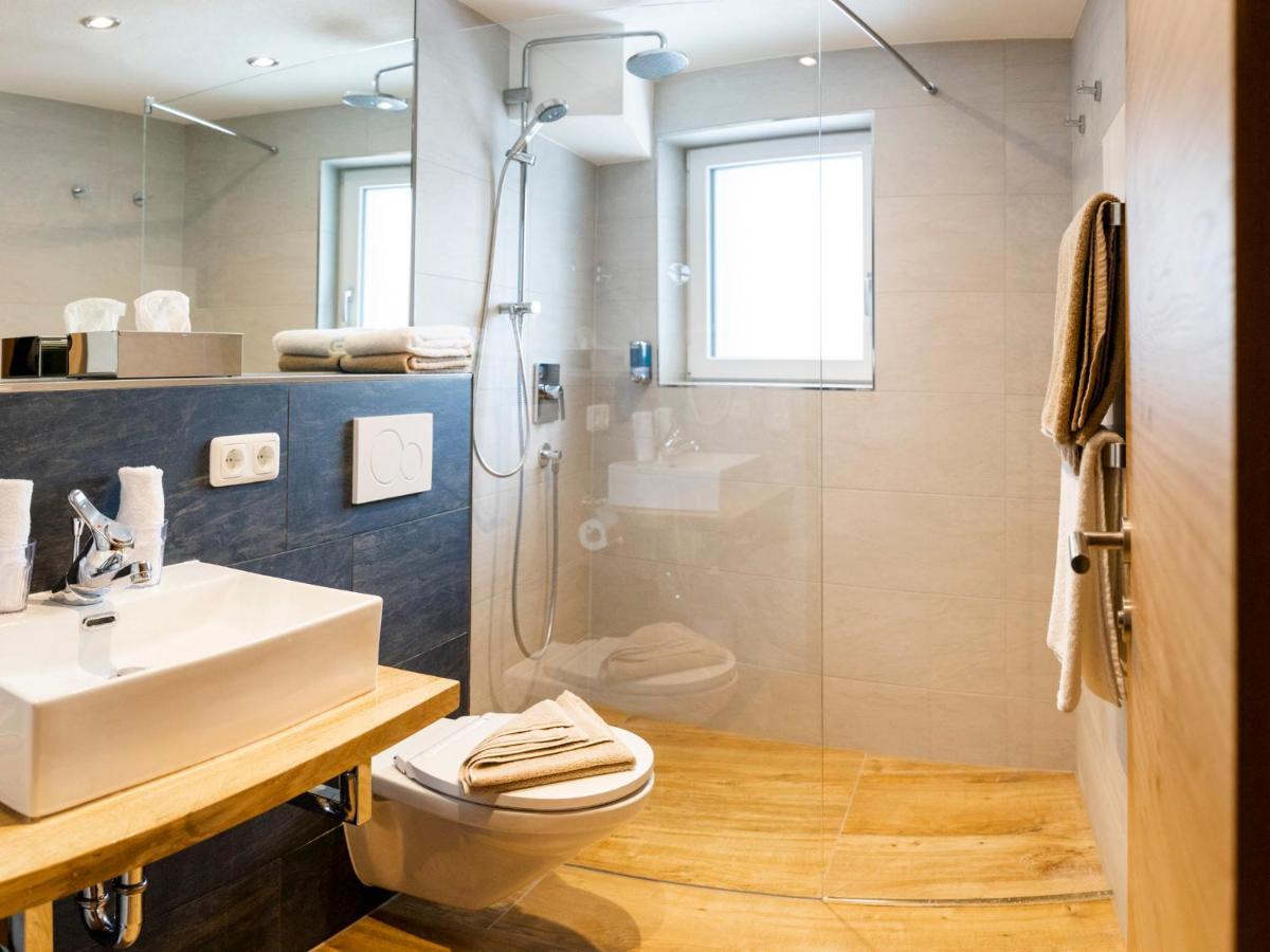 Hotel Montfort 장크트안톤암아를베르크 외부 사진